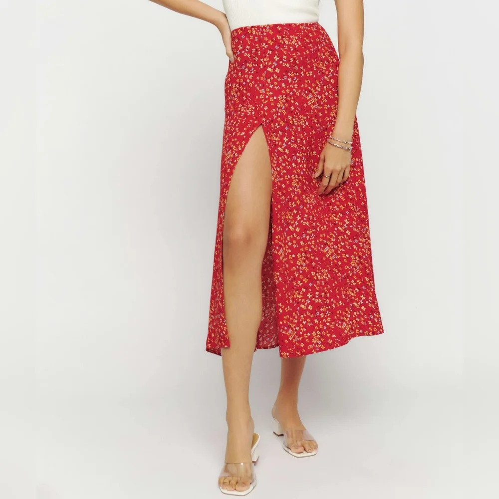 Reformation Zoe red floral print midi skirt